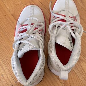 Nike Kyrie Flytrap Photon Dust Size 4 youth